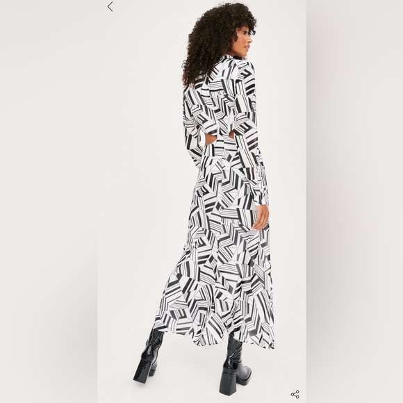 Nasty Gal Abstract Print Button Up Cut Out Midi Shirt Dress Black White 4 Small - Picture 2 of 4
